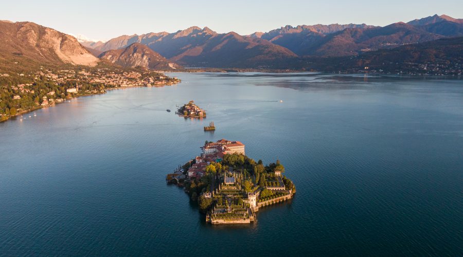 Il lago Maggiore, vista aerea